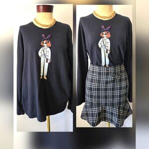 MIMI long Sleeve Black Shirt with A Graphic  Design And Bow. Size Medium